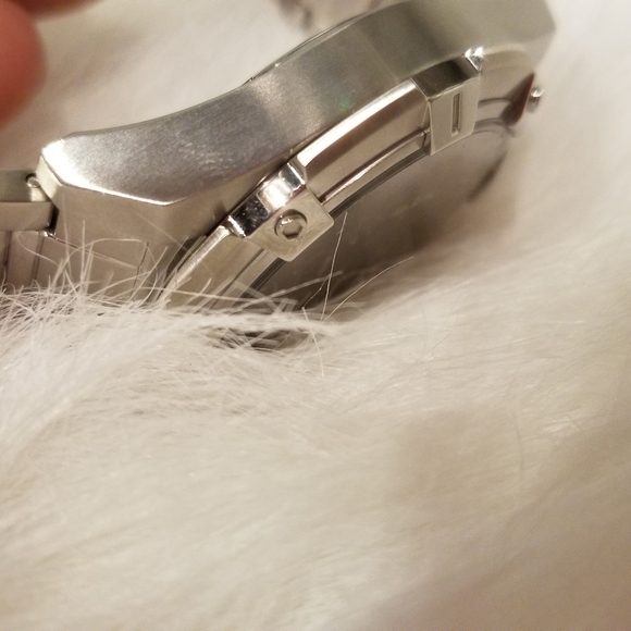 Watch - Picture 7 of 7